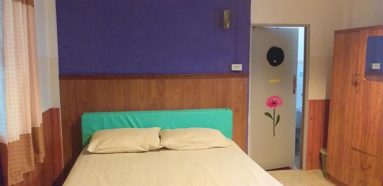 Tanyahouse Hotel Чианг Рай Екстериор снимка